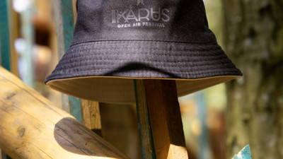 ikarus-ikarus-buckethat-reversible-vanilly-grey-8600000000004-mood-6